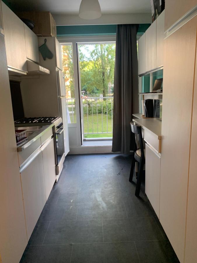Sarhan Two-Room Apartment Брюссель Экстерьер фото